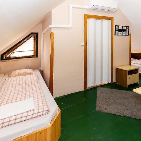 Csillagtura Panzio Bed & Breakfast Eger Luaran gambar