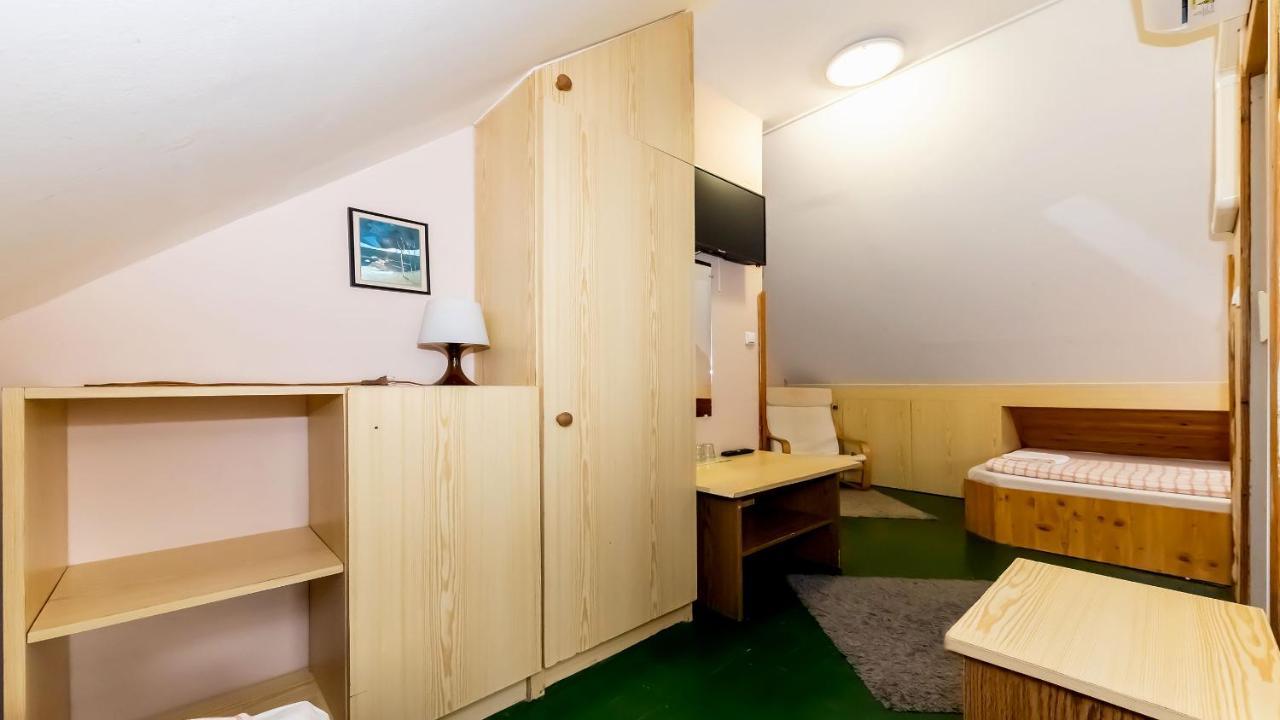 Csillagtura Panzio Bed & Breakfast Eger Luaran gambar