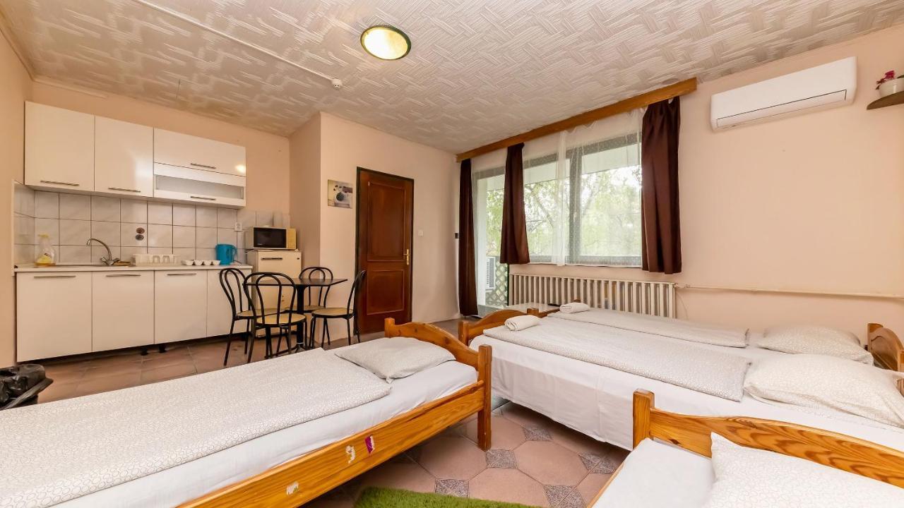 Csillagtura Panzio Bed & Breakfast Eger Luaran gambar