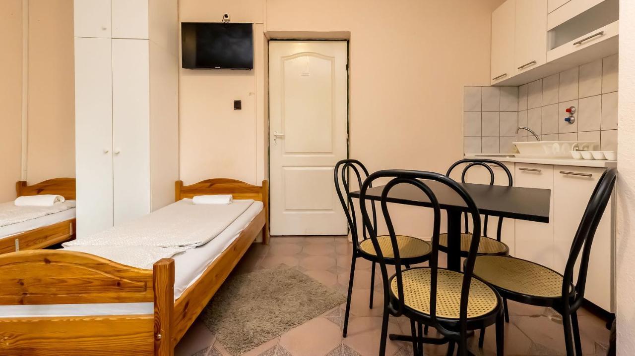 Csillagtura Panzio Bed & Breakfast Eger Luaran gambar