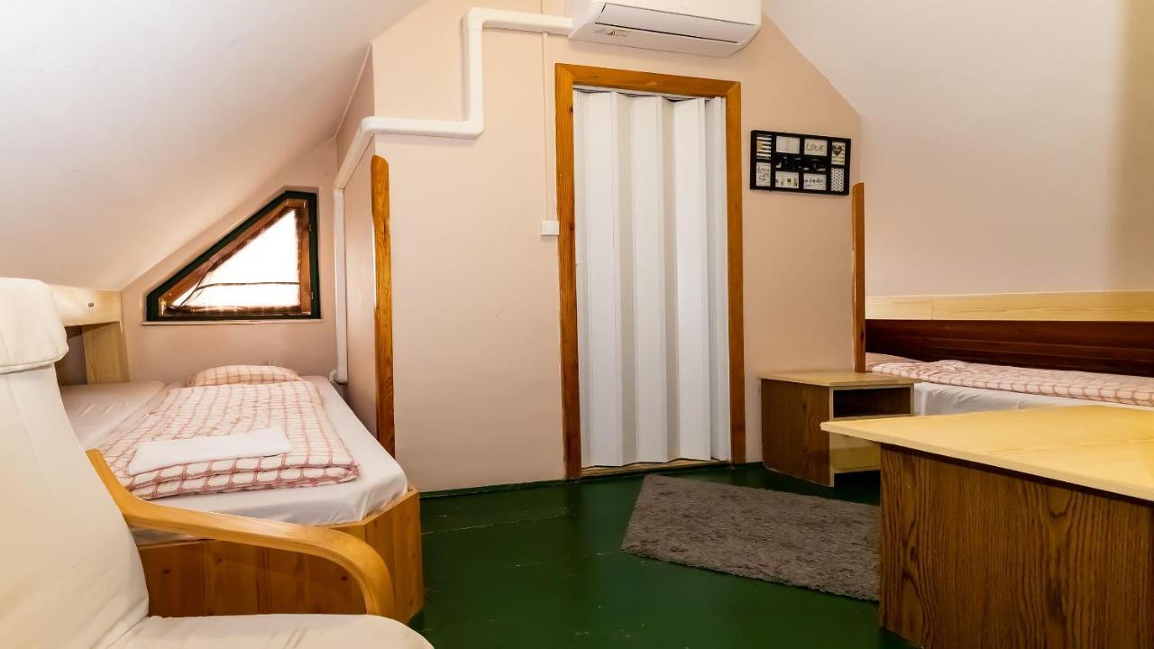Csillagtura Panzio Bed & Breakfast Eger Luaran gambar