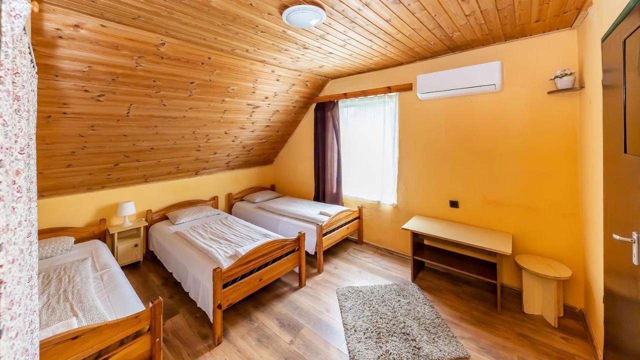 Csillagtura Panzio Bed & Breakfast Eger Luaran gambar