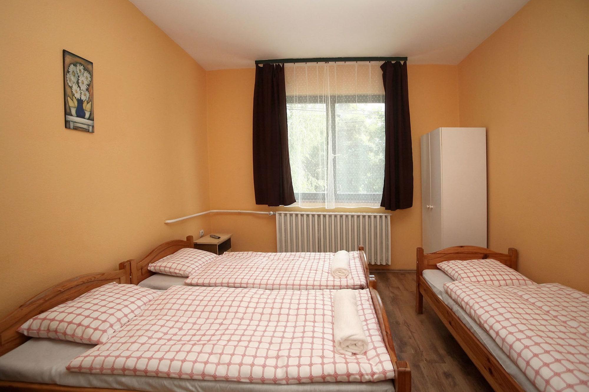 Csillagtura Panzio Bed & Breakfast Eger Luaran gambar