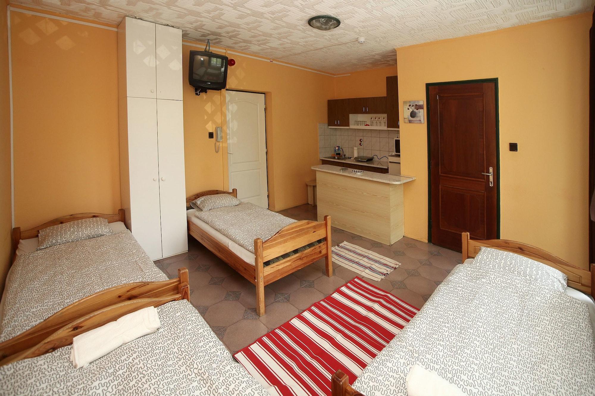 Csillagtura Panzio Bed & Breakfast Eger Luaran gambar