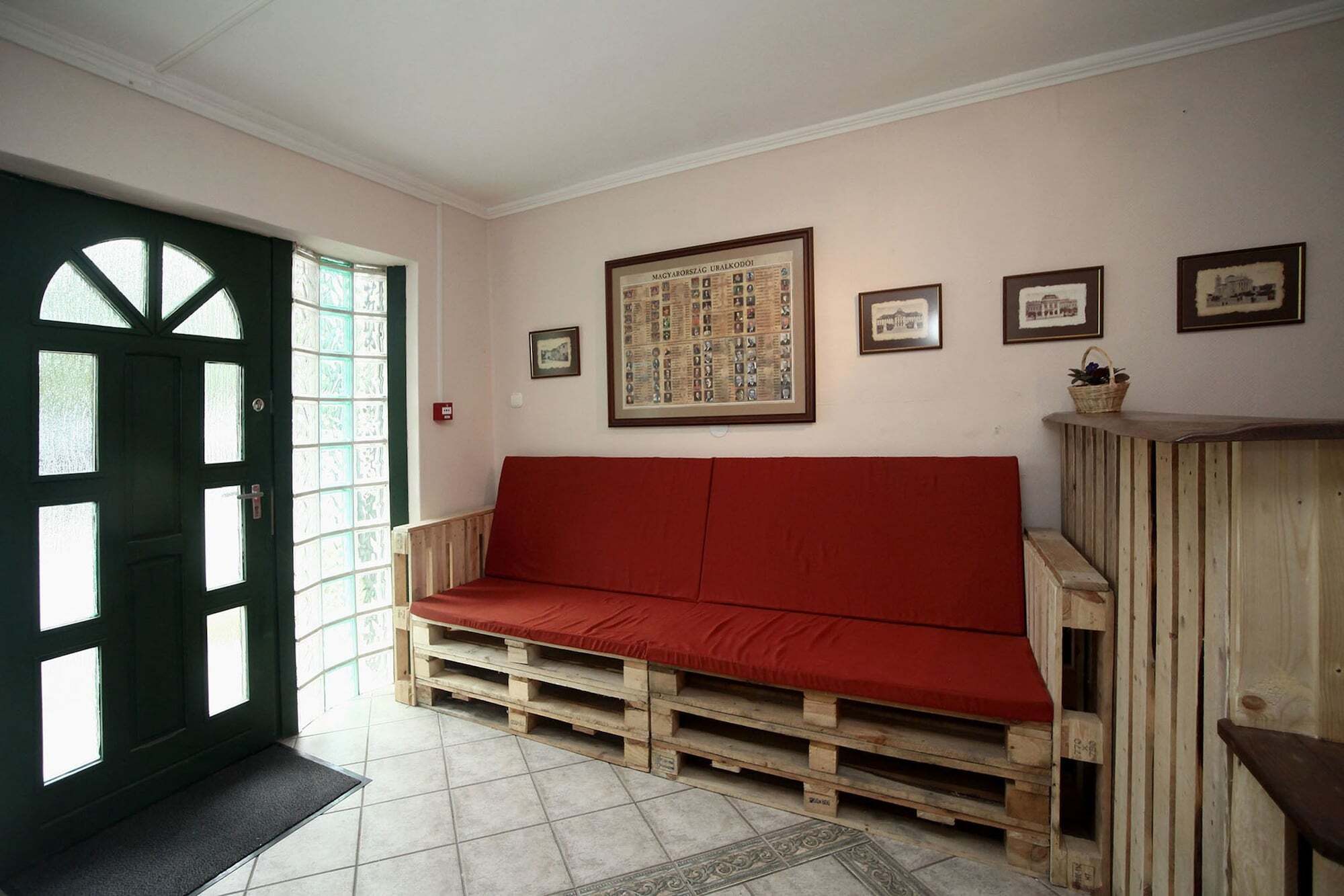 Csillagtura Panzio Bed & Breakfast Eger Luaran gambar